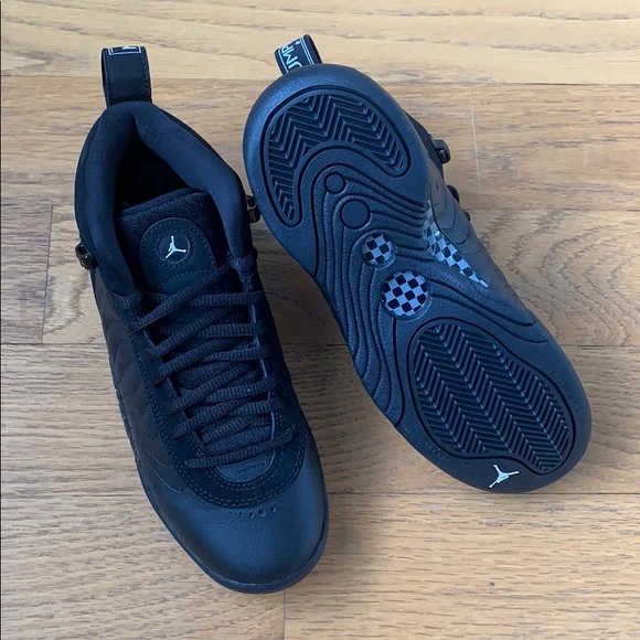 Boy’s shoes - Picture 2 of 3